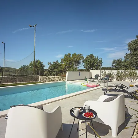 Modern With Private Swimming Pool